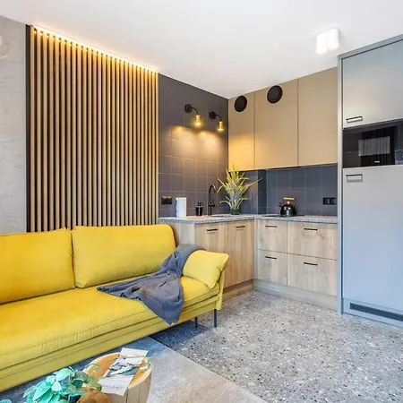 Hofmana F1 Invest Apartman *